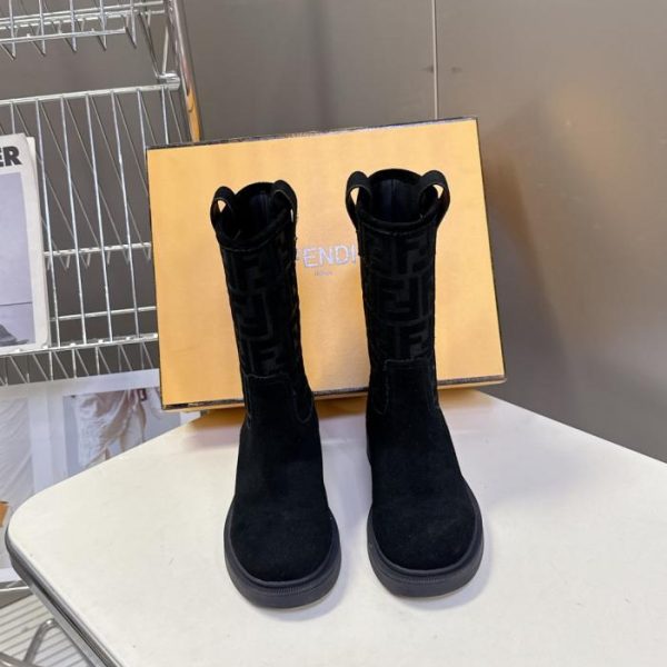 repliche,replica,perfette,siti di,affidabili,migliori siti,dove comprare,1:1,scarpe da ginnastica Versione di punta dei nuovi stivali da passerella della collezione principale della sfilata autunno/inverno di Fendi (KONT8)