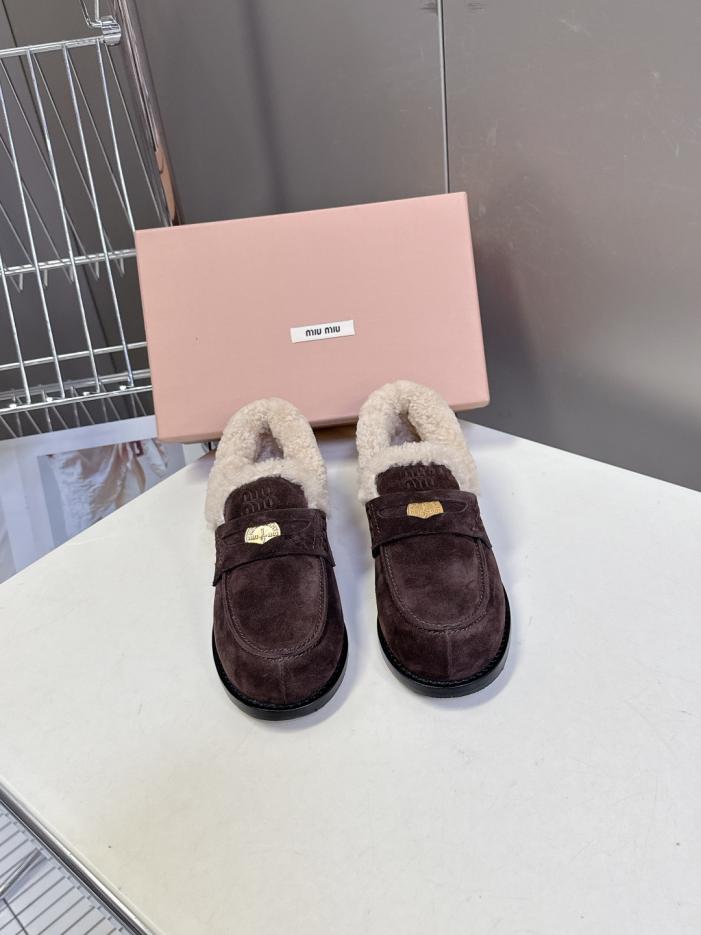 repliche,replica,perfette,siti di,affidabili,migliori siti,dove comprare,1:1,scarpe da ginnastica Mocassini con monete, nuovi arrivi autunno/inverno MIUMIU, scarpe pelose (8V42V) repliche,replica,perfette,siti di,affidabili,migliori siti,dove comprare,1:1,scarpe da ginnastica Mocassini con monete, nuovi arrivi autunno/inverno MIUMIU, scarpe pelose (8V42V)