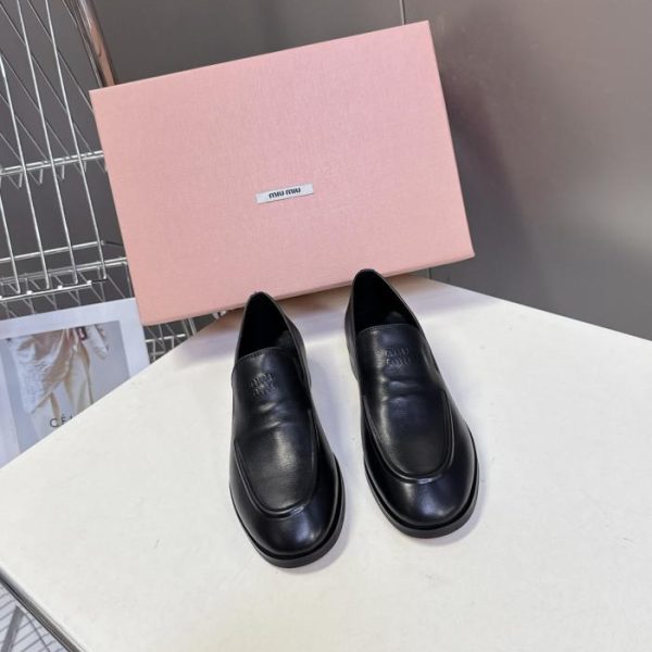 Mocassini MIUMIU della collezione autunno/inverno (YKM89)