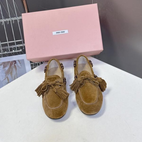 repliche,replica,perfette,siti di,affidabili,migliori siti,dove comprare,1:1,scarpe da ginnastica Mocassini semi-slip-on della sfilata Primavera/Estate di MIUMIU Milano (RURBF)