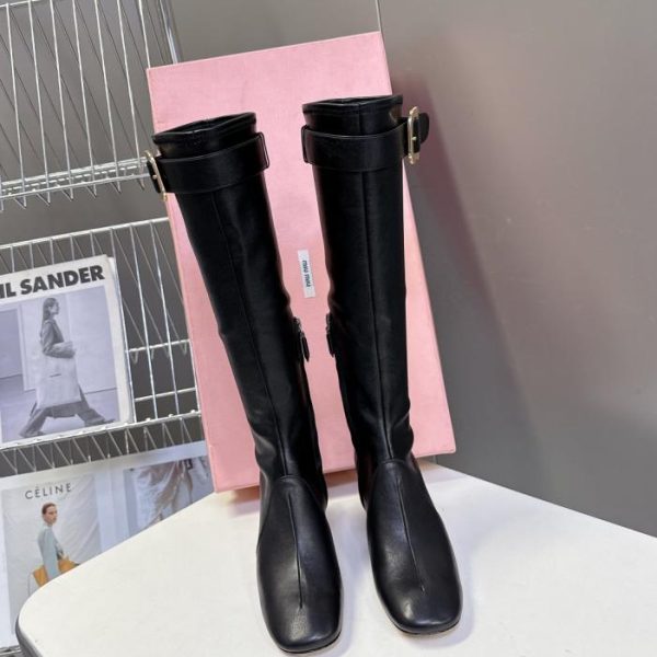 repliche,replica,perfette,siti di,affidabili,migliori siti,dove comprare,1:1,scarpe da ginnastica Gli ultimi stivali lunghi in stile passerella autunno/inverno di MIUMIU (6IQYZ)