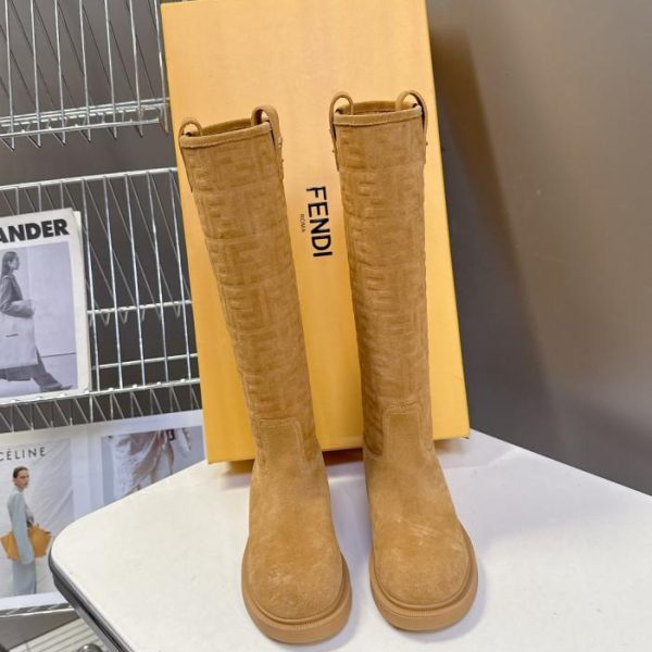 repliche,replica,perfette,siti di,affidabili,migliori siti,dove comprare,1:1,scarpe da ginnastica Versione di alta gamma degli stivali della sfilata autunno/inverno di Fendi (388 once)