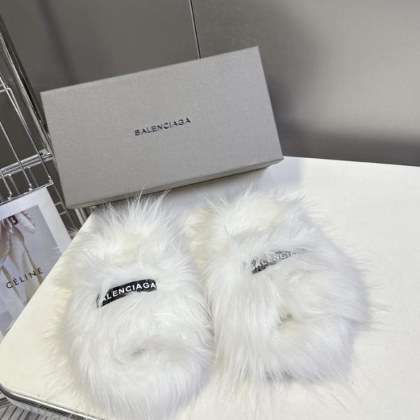 repliche,replica,perfette,siti di,affidabili,migliori siti,dove comprare,1:1,scarpe da ginnastica Le ultime pantofole pelose autunno/inverno di BALENCIAGA (3FIT4)