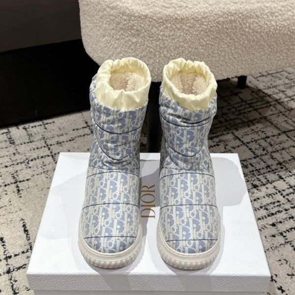 repliche,replica,perfette,siti di,affidabili,migliori siti,dove comprare,1:1,scarpe da ginnastica Dior Autunno/Inverno 2025: i nuovi stivali da neve (2Q5FI)