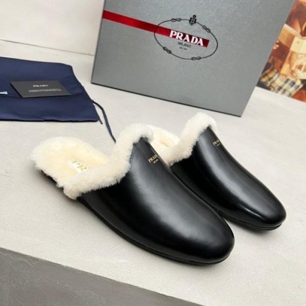 repliche,replica,perfette,siti di,affidabili,migliori siti,dove comprare,1:1,scarpe da ginnastica Scarpe Prada con plateau in lana (TL980)