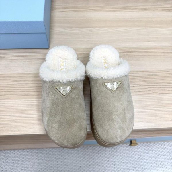 repliche,replica,perfette,siti di,affidabili,migliori siti,dove comprare,1:1,scarpe da ginnastica Pantofole in lana con plateau Prada (51KME)