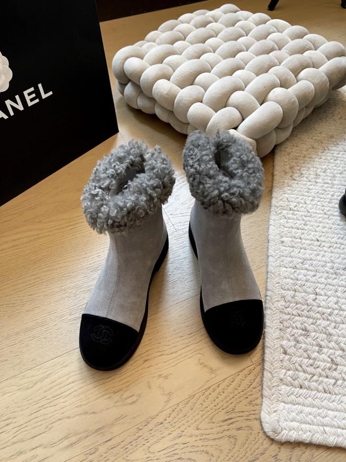 repliche,replica,perfette,siti di,affidabili,migliori siti,dove comprare,1:1,scarpe da ginnastica Stivaletti alla caviglia in peluche Chanel, nuovo stile autunno/inverno – Versione Premium (EKH0H) repliche,replica,perfette,siti di,affidabili,migliori siti,dove comprare,1:1,scarpe da ginnastica Stivaletti alla caviglia in peluche Chanel, nuovo stile autunno/inverno – Versione Premium (EKH0H)