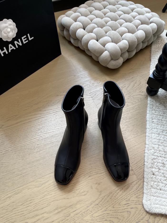 repliche,replica,perfette,siti di,affidabili,migliori siti,dove comprare,1:1,scarpe da ginnastica I nuovi stivaletti con tacco grosso di Chanel (2RC5C) repliche,replica,perfette,siti di,affidabili,migliori siti,dove comprare,1:1,scarpe da ginnastica I nuovi stivaletti con tacco grosso di Chanel (2RC5C)