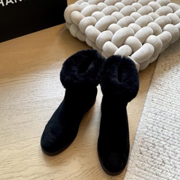 repliche,replica,perfette,siti di,affidabili,migliori siti,dove comprare,1:1,scarpe da ginnastica Stivaletti Chanel in lana nuova autunno/inverno, versione di alta gamma (Q4TLL)