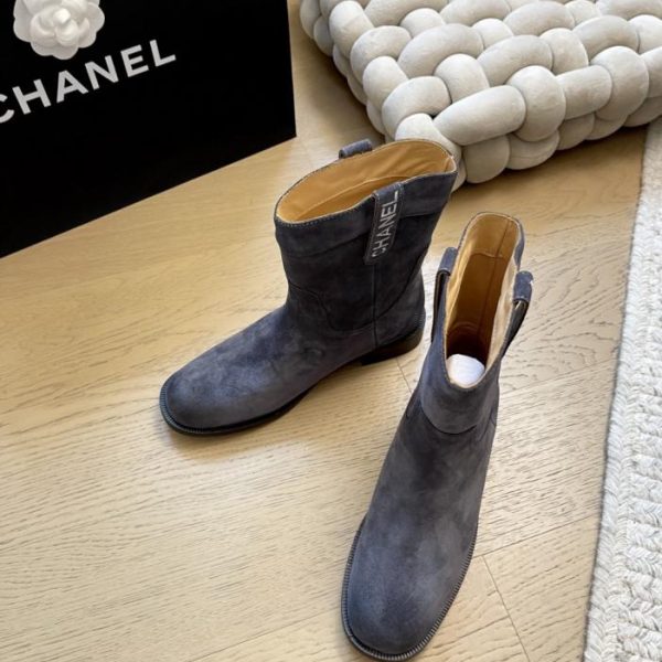 repliche,replica,perfette,siti di,affidabili,migliori siti,dove comprare,1:1,scarpe da ginnastica I nuovi stivaletti da equitazione di Chanel, versione top di gamma (B961Q)