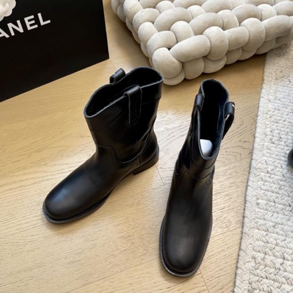 repliche,replica,perfette,siti di,affidabili,migliori siti,dove comprare,1:1,scarpe da ginnastica I nuovi stivaletti da equitazione di Chanel, versione top di gamma (CUSAG)