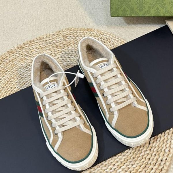 repliche,replica,perfette,siti di,affidabili,migliori siti,dove comprare,1:1,scarpe da ginnastica (Finitura lucida) GUCCI Tennis Winter versione aggiornata con chip di scansione, nuovo stile boutique, scarpe casual calde e pelose con doppia G in rilievo (8HM3J)