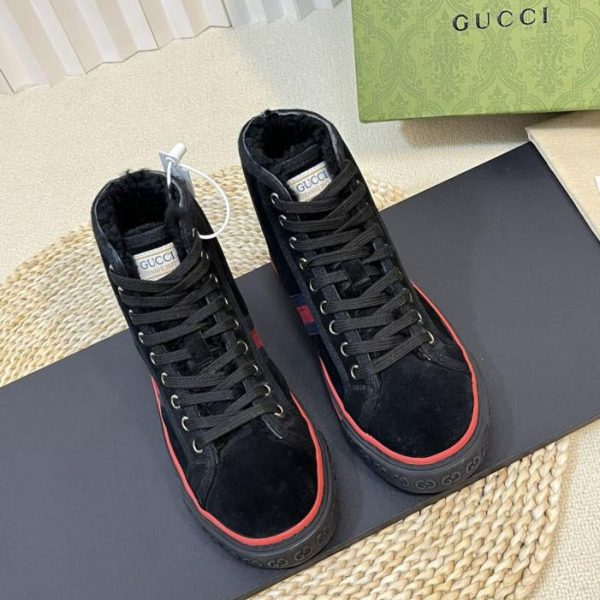 repliche,replica,perfette,siti di,affidabili,migliori siti,dove comprare,1:1,scarpe da ginnastica (Finitura lucida) GUCCI Tennis Winter versione aggiornata con chip di scansione, nuovo stile boutique, scarpe casual calde e pelose con doppia G in rilievo (OFEEF)