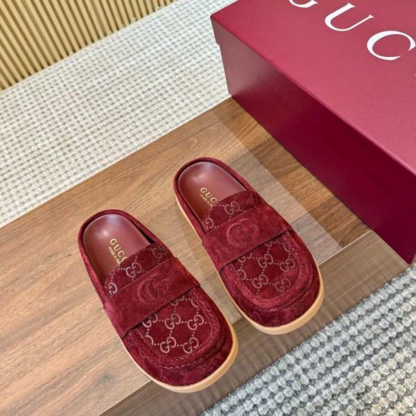 repliche,replica,perfette,siti di,affidabili,migliori siti,dove comprare,1:1,scarpe da ginnastica Nuove mules Gucci con plateau e ricamo G-sign intrecciato (QRJ81)