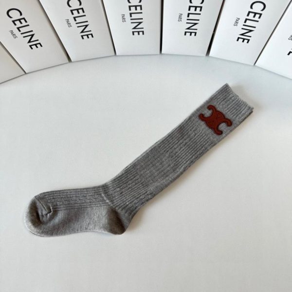 repliche,replica,perfette,siti di,affidabili,migliori siti,dove comprare,1:1,scarpe da ginnastica CELINE spedisce nuove calze in cashmere a doppia cucitura, un paio per scatola (563WB).