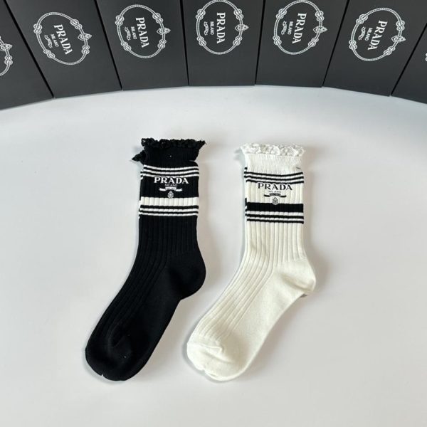 repliche,replica,perfette,siti di,affidabili,migliori siti,dove comprare,1:1,scarpe da ginnastica Calzini in cashmere a righe PRADA, due paia per scatola (HUSI8)
