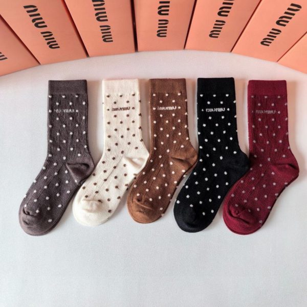 repliche,replica,perfette,siti di,affidabili,migliori siti,dove comprare,1:1,scarpe da ginnastica Calzini MiuMiu New Cashmere di media lunghezza, 5 paia per scatola (Y5RAR)