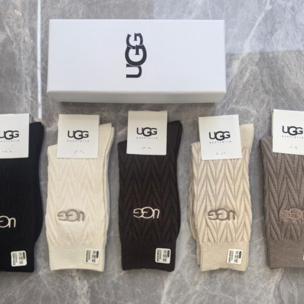 repliche,replica,perfette,siti di,affidabili,migliori siti,dove comprare,1:1,scarpe da ginnastica Calzini UGG New Cashmere ricamati di media lunghezza, 5 paia per scatola (YSV4R)