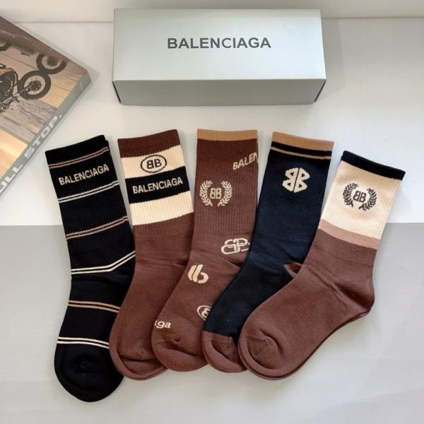 repliche,replica,perfette,siti di,affidabili,migliori siti,dove comprare,1:1,scarpe da ginnastica [5 paia per scatola] Calzini lunghi fino al ginocchio BALENCIAGA Premium Soft (HWDA2)
