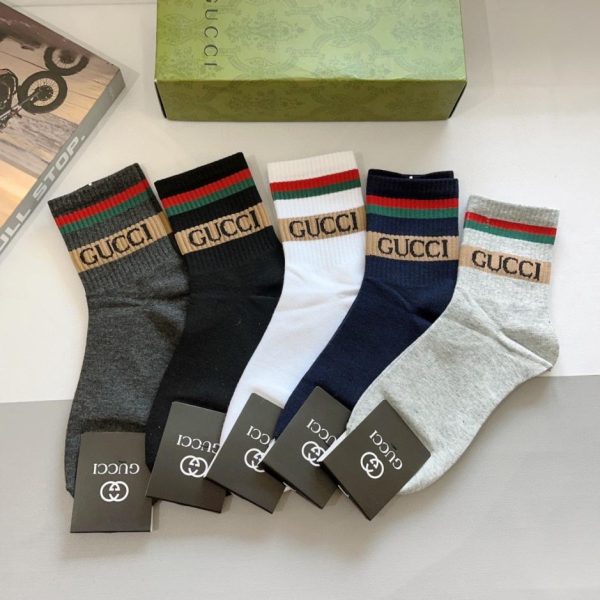 (5 paia per scatola) Nuovi calzini da uomo GUCCI a metà polpaccio! Tessuto in puro cotone (EOK4O)