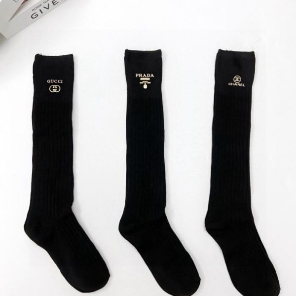 [Un paio per scatola] Calzini lunghi fino al ginocchio in puro cotone con logo Chanel Classic Double C (DQE43)