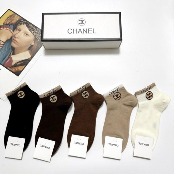 [5 paia per scatola] Calzini in cotone con logo classico Chanel (9F37Y)