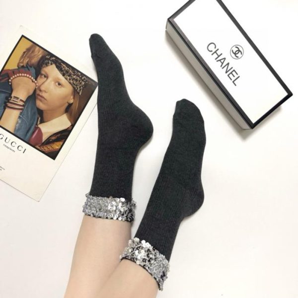 [Un paio per scatola] Calzini a metà polpaccio in cotone con logo classico Chanel (28CLQ)
