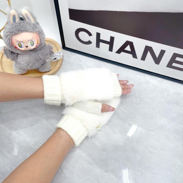 repliche,replica,perfette,siti di,affidabili,migliori siti,dove comprare,1:1,scarpe da ginnastica Guanti corti in pelliccia di coniglio Chanel autunno/inverno (9NO9X)