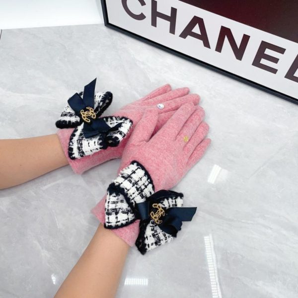 repliche,replica,perfette,siti di,affidabili,migliori siti,dove comprare,1:1,scarpe da ginnastica I nuovi guanti di lana Chanel (WKQGD) sono ora disponibili nelle boutique.
