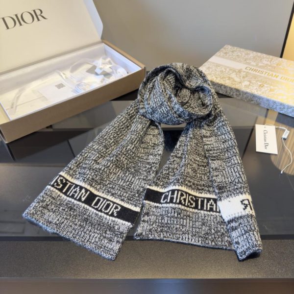 repliche,replica,perfette,siti di,affidabili,migliori siti,dove comprare,1:1,scarpe da ginnastica Nuovi arrivi Dior autunno/inverno: nuova maglieria con stampa a lettere (UETKH)