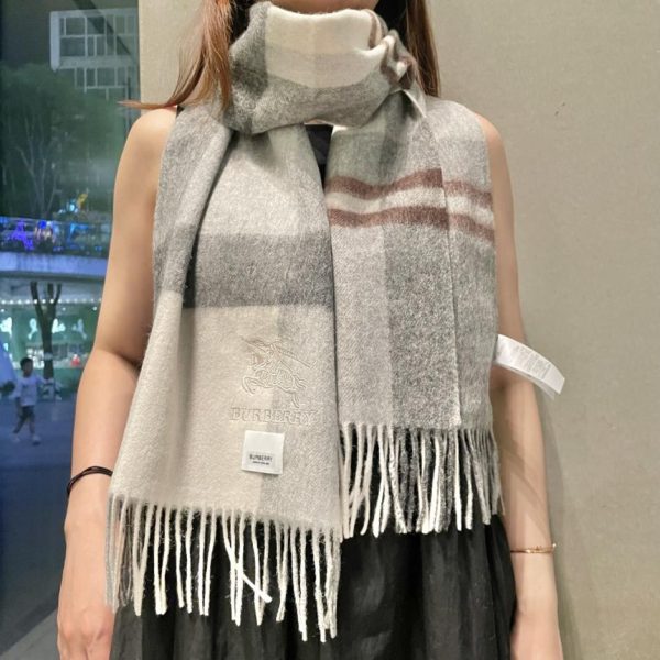 repliche,replica,perfette,siti di,affidabili,migliori siti,dove comprare,1:1,scarpe da ginnastica Sciarpe Burberry Fashion per uomo e donna (7S8VB)