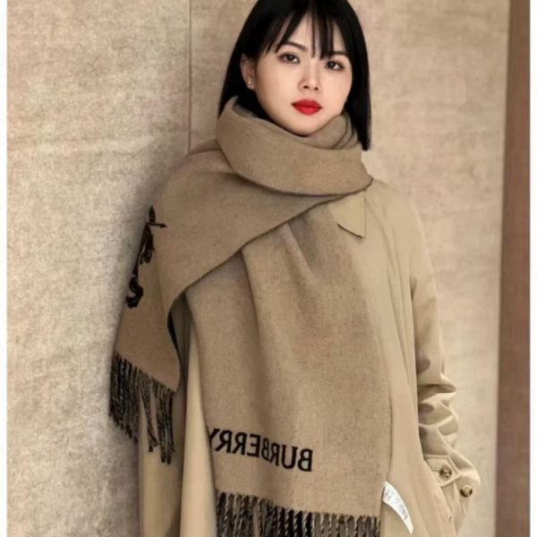 repliche,replica,perfette,siti di,affidabili,migliori siti,dove comprare,1:1,scarpe da ginnastica Sciarpa in cashmere reversibile con logo equestre Burberry (7LIO5)