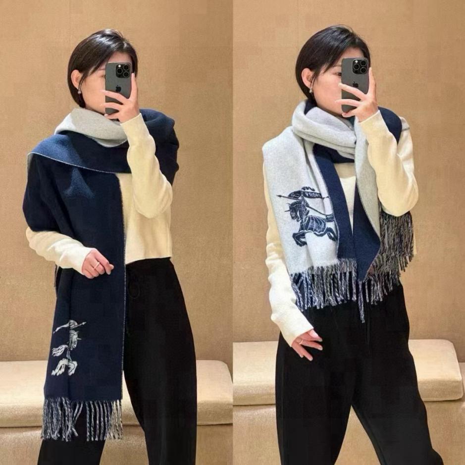repliche,replica,perfette,siti di,affidabili,migliori siti,dove comprare,1:1,scarpe da ginnastica Sciarpa in cashmere reversibile con logo equestre Burberry (WND8O) repliche,replica,perfette,siti di,affidabili,migliori siti,dove comprare,1:1,scarpe da ginnastica Sciarpa in cashmere reversibile con logo equestre Burberry (WND8O)