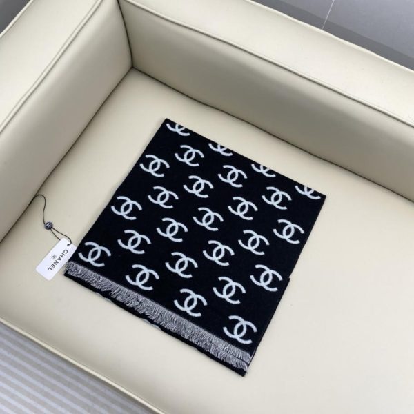 repliche,replica,perfette,siti di,affidabili,migliori siti,dove comprare,1:1,scarpe da ginnastica Sciarpa con logo doppia C di Chanel (BSJX8)