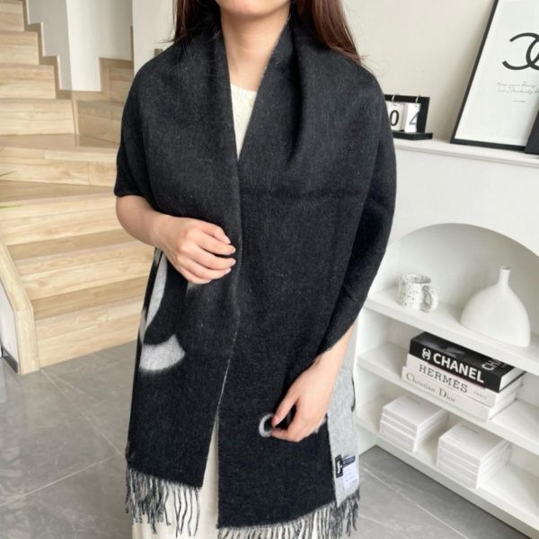repliche,replica,perfette,siti di,affidabili,migliori siti,dove comprare,1:1,scarpe da ginnastica Sciarpa lunga CHANEL in cashmere, qualità superiore (L8TVS)