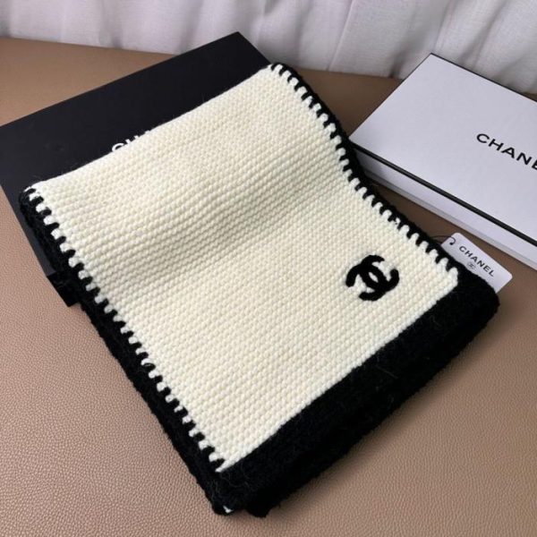 repliche,replica,perfette,siti di,affidabili,migliori siti,dove comprare,1:1,scarpe da ginnastica Novità della boutique Chanel: sciarpa lunga lavorata a maglia con pizzo (BUX6T)