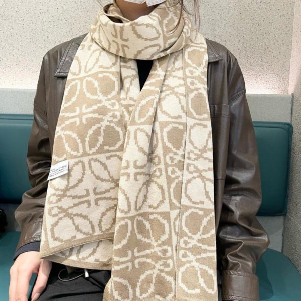 repliche,replica,perfette,siti di,affidabili,migliori siti,dove comprare,1:1,scarpe da ginnastica Sito ufficiale LOEWE nuova sciarpa double face in cashmere (5NZDN)