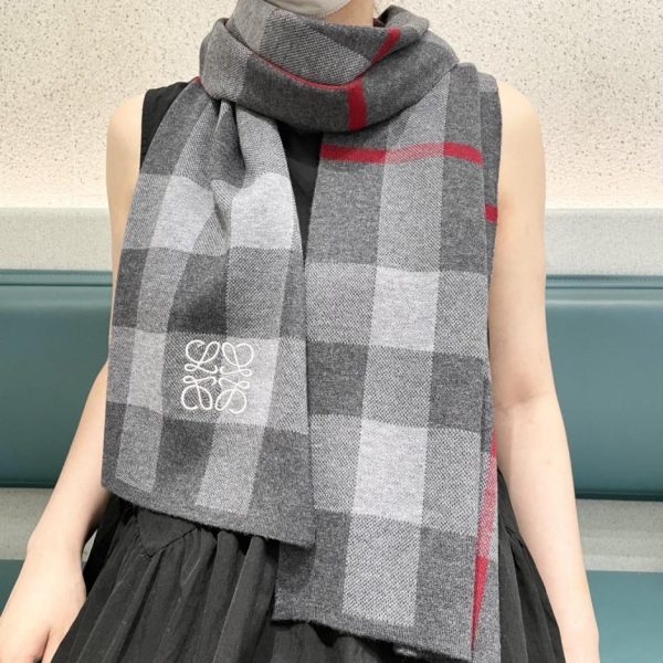 repliche,replica,perfette,siti di,affidabili,migliori siti,dove comprare,1:1,scarpe da ginnastica Sito ufficiale LOEWE nuova sciarpa double face in cashmere (7Y18W)