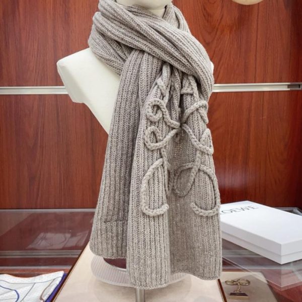 repliche,replica,perfette,siti di,affidabili,migliori siti,dove comprare,1:1,scarpe da ginnastica [Stile Filo d’Oro] L’ultima collezione di maglieria di LOEWE – Sciarpa lavorata a maglia in tinta unita (RYIDE)