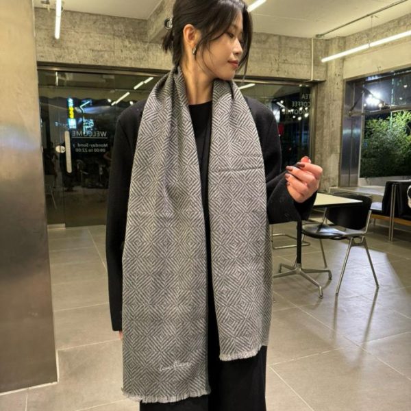 repliche,replica,perfette,siti di,affidabili,migliori siti,dove comprare,1:1,scarpe da ginnastica Sciarpa in cashmere Damier LV da uomo (H9JOT)