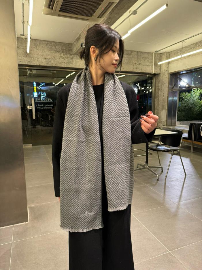 repliche,replica,perfette,siti di,affidabili,migliori siti,dove comprare,1:1,scarpe da ginnastica Sciarpa in cashmere Damier LV da uomo (H9JOT) repliche,replica,perfette,siti di,affidabili,migliori siti,dove comprare,1:1,scarpe da ginnastica Sciarpa in cashmere Damier LV da uomo (H9JOT)