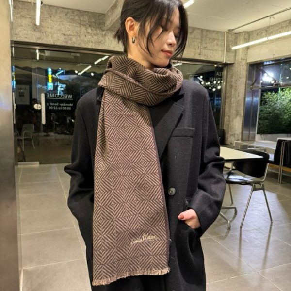 repliche,replica,perfette,siti di,affidabili,migliori siti,dove comprare,1:1,scarpe da ginnastica Sciarpa in cashmere Damier LV da uomo (O5AZS)
