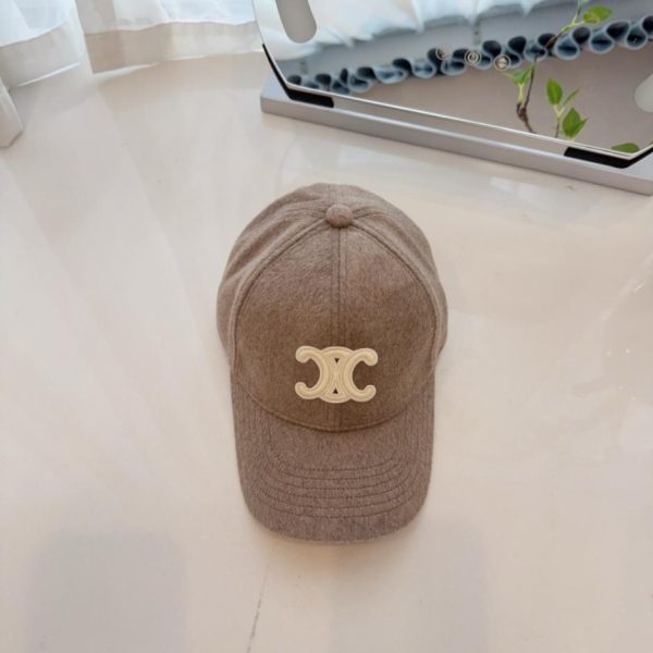 repliche,replica,perfette,siti di,affidabili,migliori siti,dove comprare,1:1,scarpe da ginnastica Cappellino da baseball Celine autunno/inverno in lana con motivo Arc de Triomphe (4MKY6)