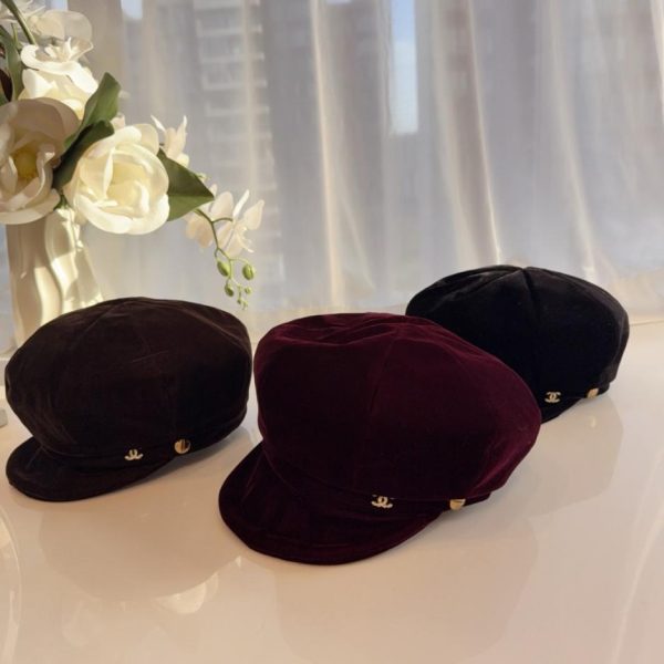 repliche,replica,perfette,siti di,affidabili,migliori siti,dove comprare,1:1,scarpe da ginnastica CHANEL Autunno/Inverno Nuovo Basco Ottagonale in Velluto – Stile Bidirezionale (1B0YU)
