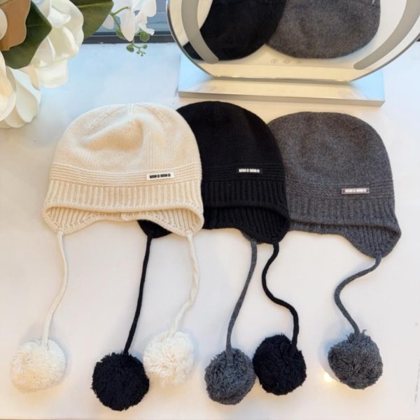 repliche,replica,perfette,siti di,affidabili,migliori siti,dove comprare,1:1,scarpe da ginnastica Nuovo berretto con paraorecchie a doppia palla autunno/inverno di Margiela, 100% lana di alta qualità (Z60UT)