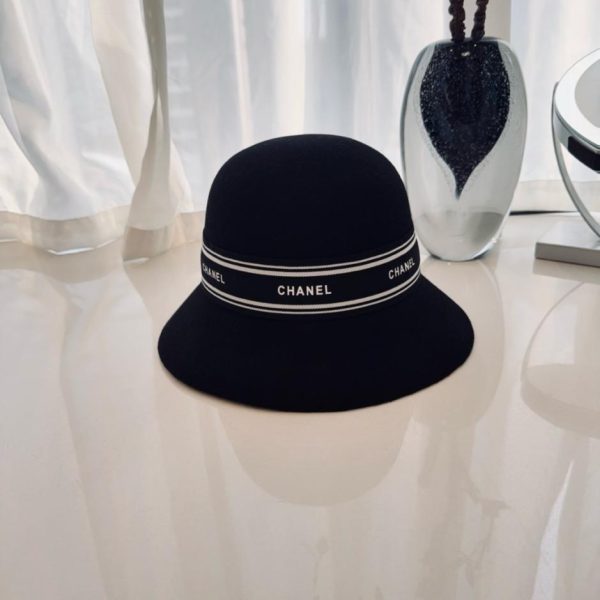 repliche,replica,perfette,siti di,affidabili,migliori siti,dove comprare,1:1,scarpe da ginnastica CHANEL Autunno/Inverno Nuovo ed elegante cappello da pescatore, cappello in feltro di lana al 100% (SANY0)