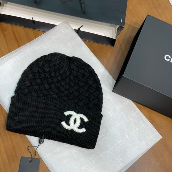 repliche,replica,perfette,siti di,affidabili,migliori siti,dove comprare,1:1,scarpe da ginnastica Berretto lavorato a maglia CHANEL in nero, bianco e rosa (KL0K5)