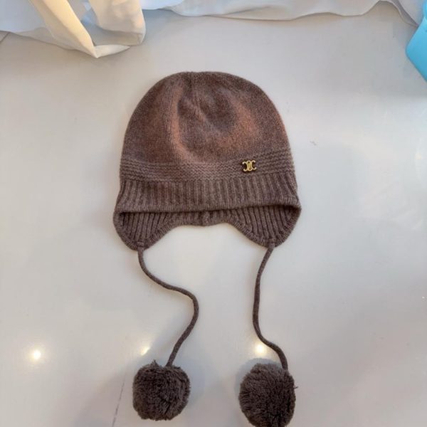 repliche,replica,perfette,siti di,affidabili,migliori siti,dove comprare,1:1,scarpe da ginnastica Il nuovo berretto in maglia di lana 100% di Celine con paraorecchie (GIXIV)