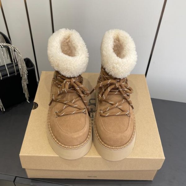 repliche,replica,perfette,siti di,affidabili,migliori siti,dove comprare,1:1,scarpe da ginnastica UGG 25WF Nuovi stivali da neve con plateau e lacci (MYK51)