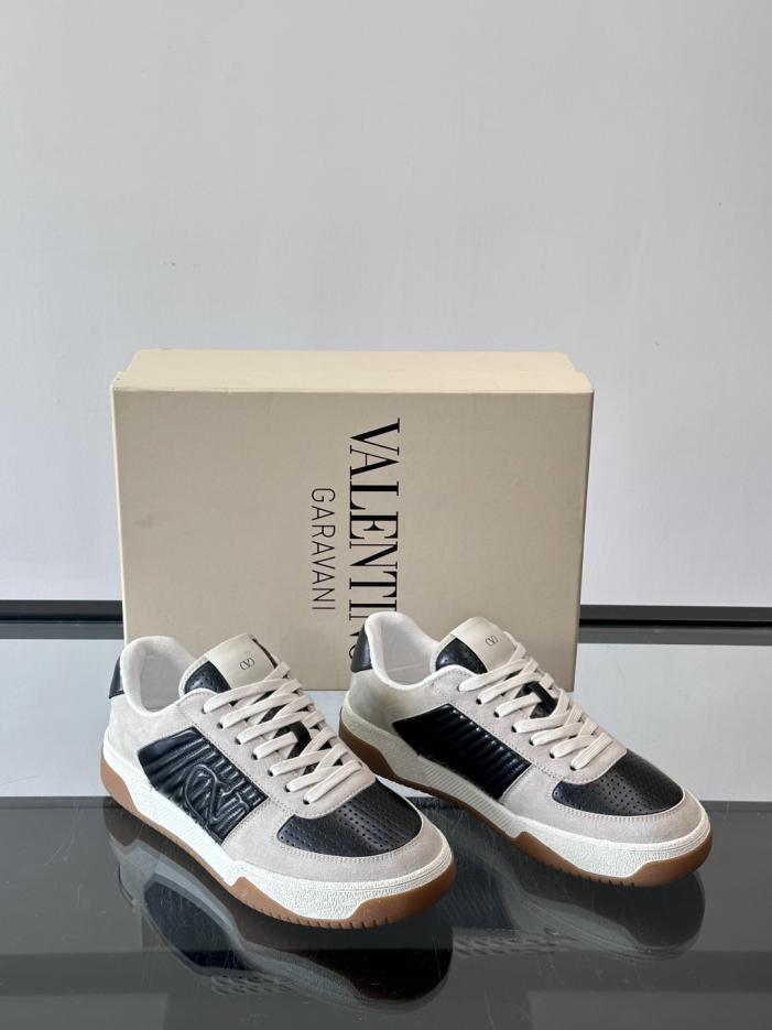 repliche,replica,perfette,siti di,affidabili,migliori siti,dove comprare,1:1,scarpe da ginnastica Le nuove sneakers basse di Valentino (7UBDI) repliche,replica,perfette,siti di,affidabili,migliori siti,dove comprare,1:1,scarpe da ginnastica Le nuove sneakers basse di Valentino (7UBDI)